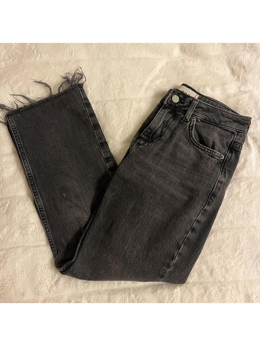 Urban Outfitters BDG Cropped Cowboy Jeans